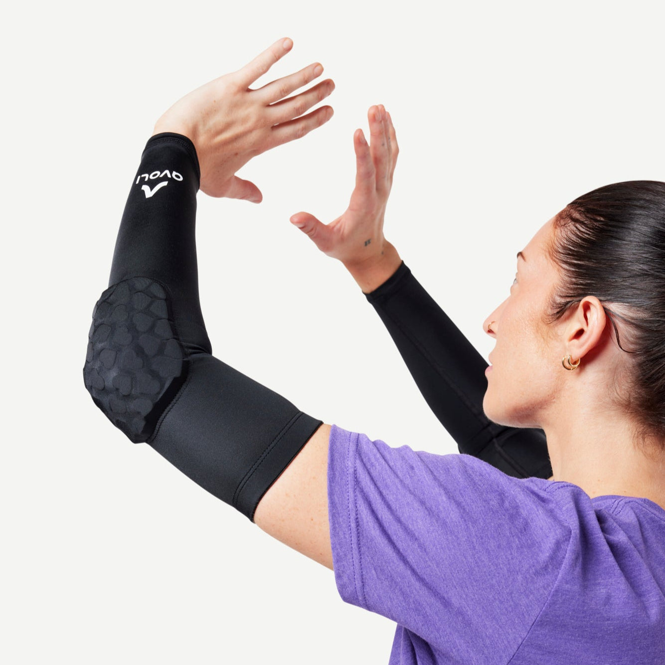 Avoli Padded Sleeves - Black