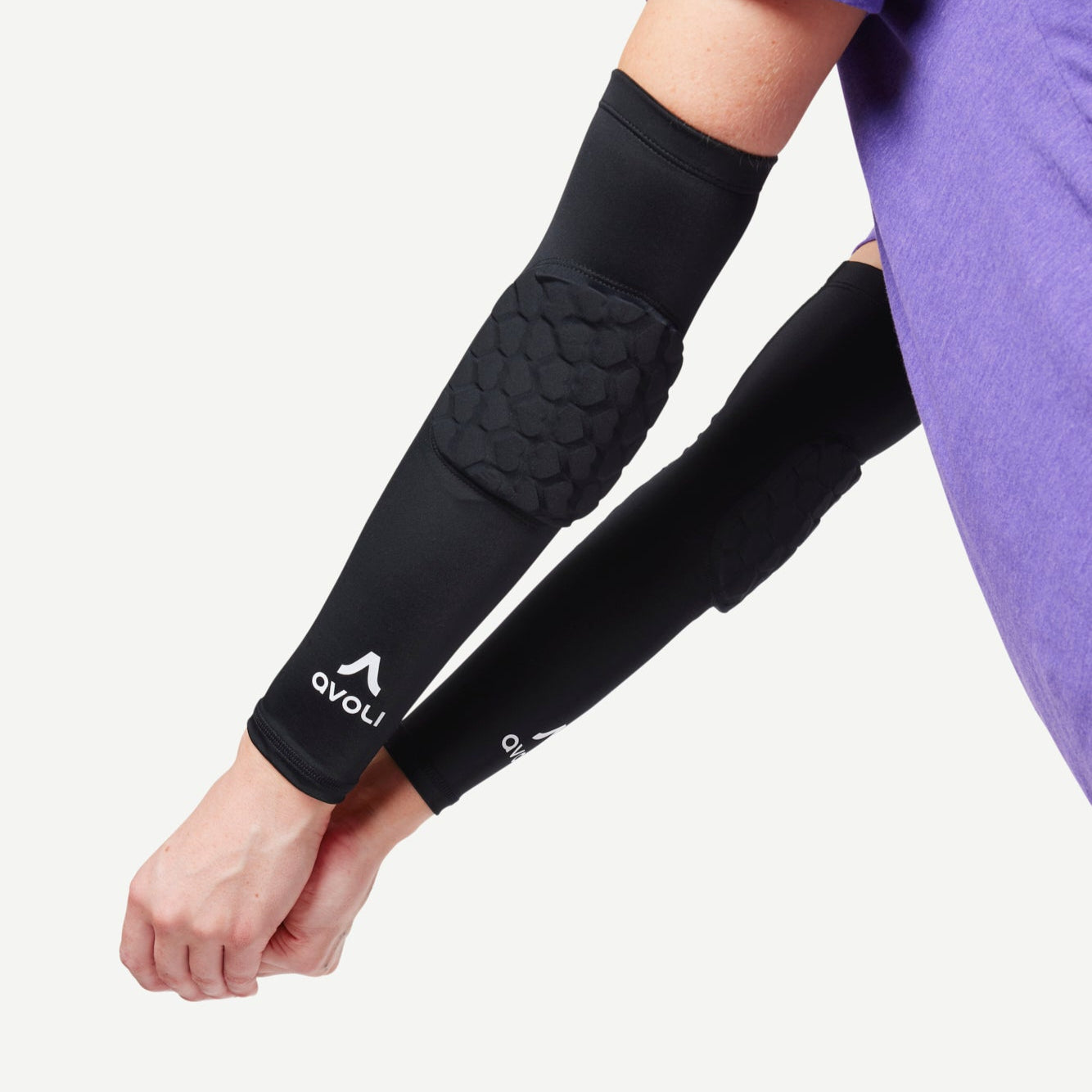 Avoli Padded Sleeves - Black