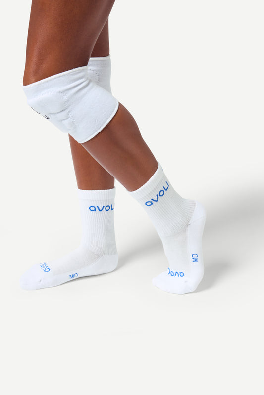 Avoli Crew Sock Three Pack in White With Egyptian Blue